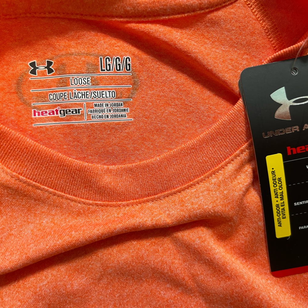 Mens Under Armor Short sleeve size large NWT - Picture 2 of 2